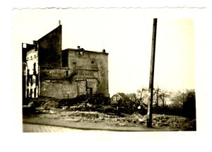 Grundstück Kölner Straße 113 mit Blick auf das Lagerhaus am Weyersberg 1947